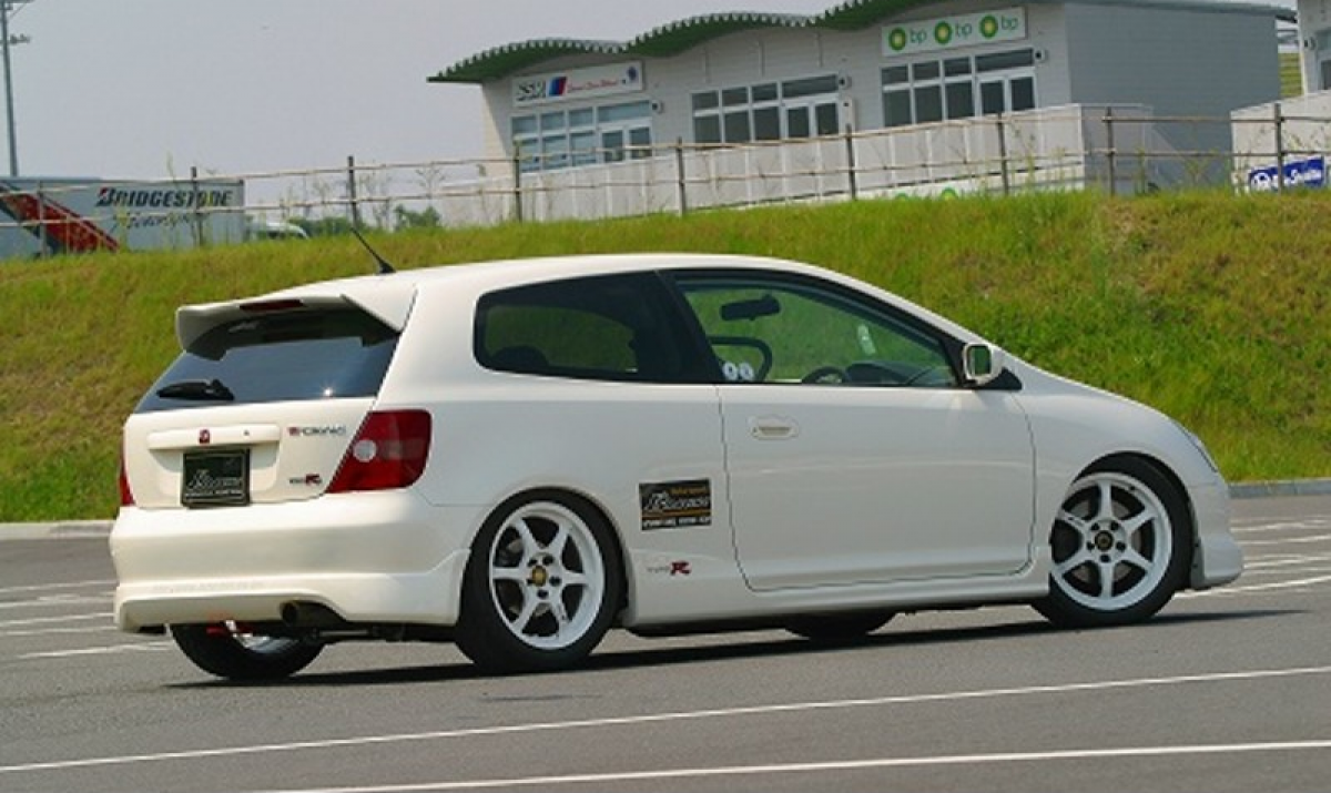 for : | Japanese Performance and Nostalgia